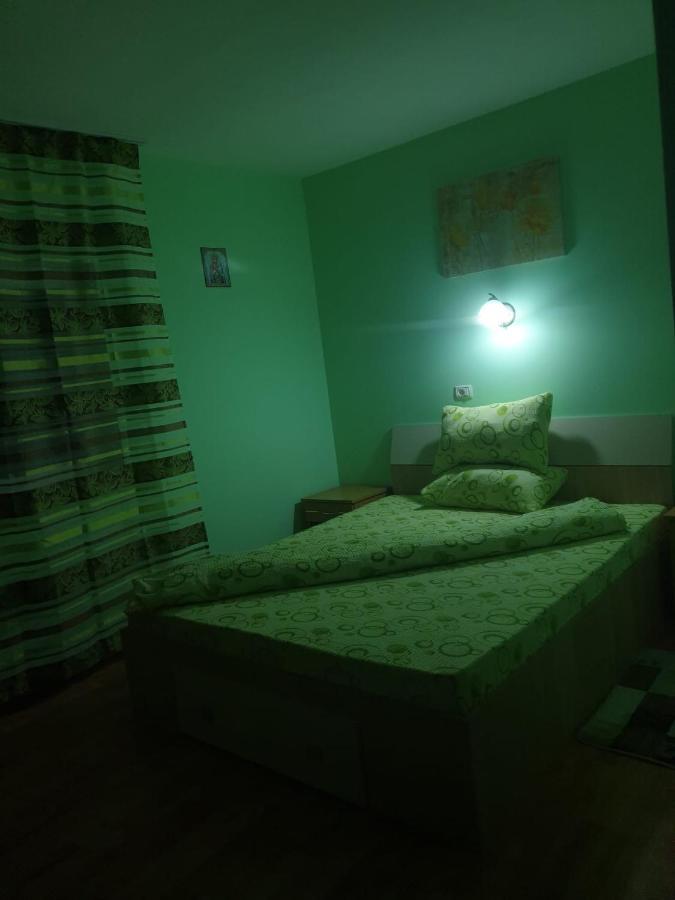 Hotel Casa Dina à Băile Herculane Extérieur photo